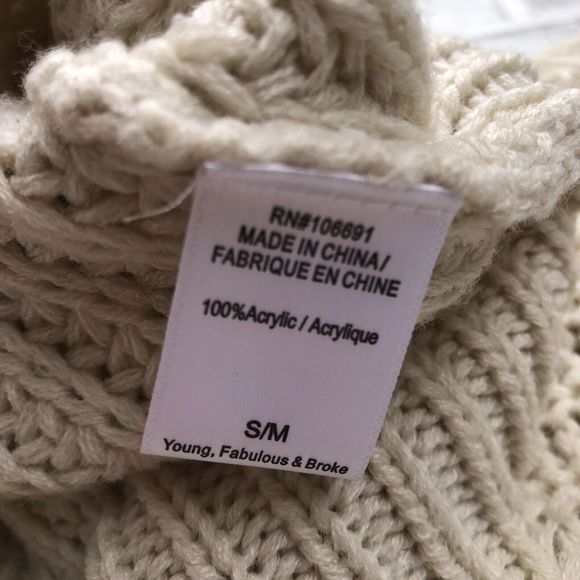 Young Fabulous & Broke Chunky Knit Distressed Raw Hem Oversized Sweater Size S/M - Picture 12 of 13